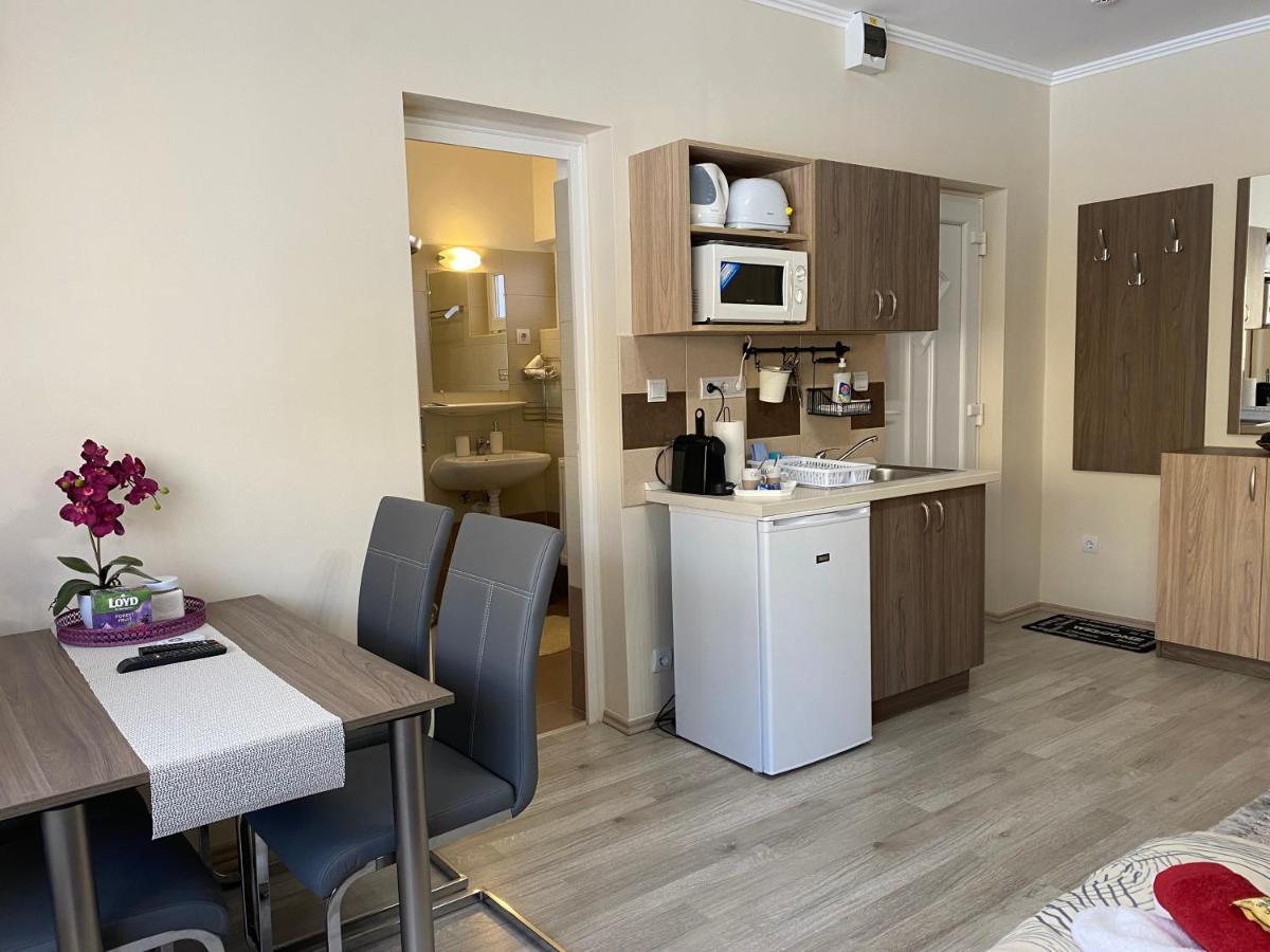 Oreo Apartman Eger Exterior foto